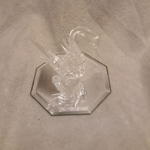 Clear Glass Collectible Swan animal with mirrored coaster